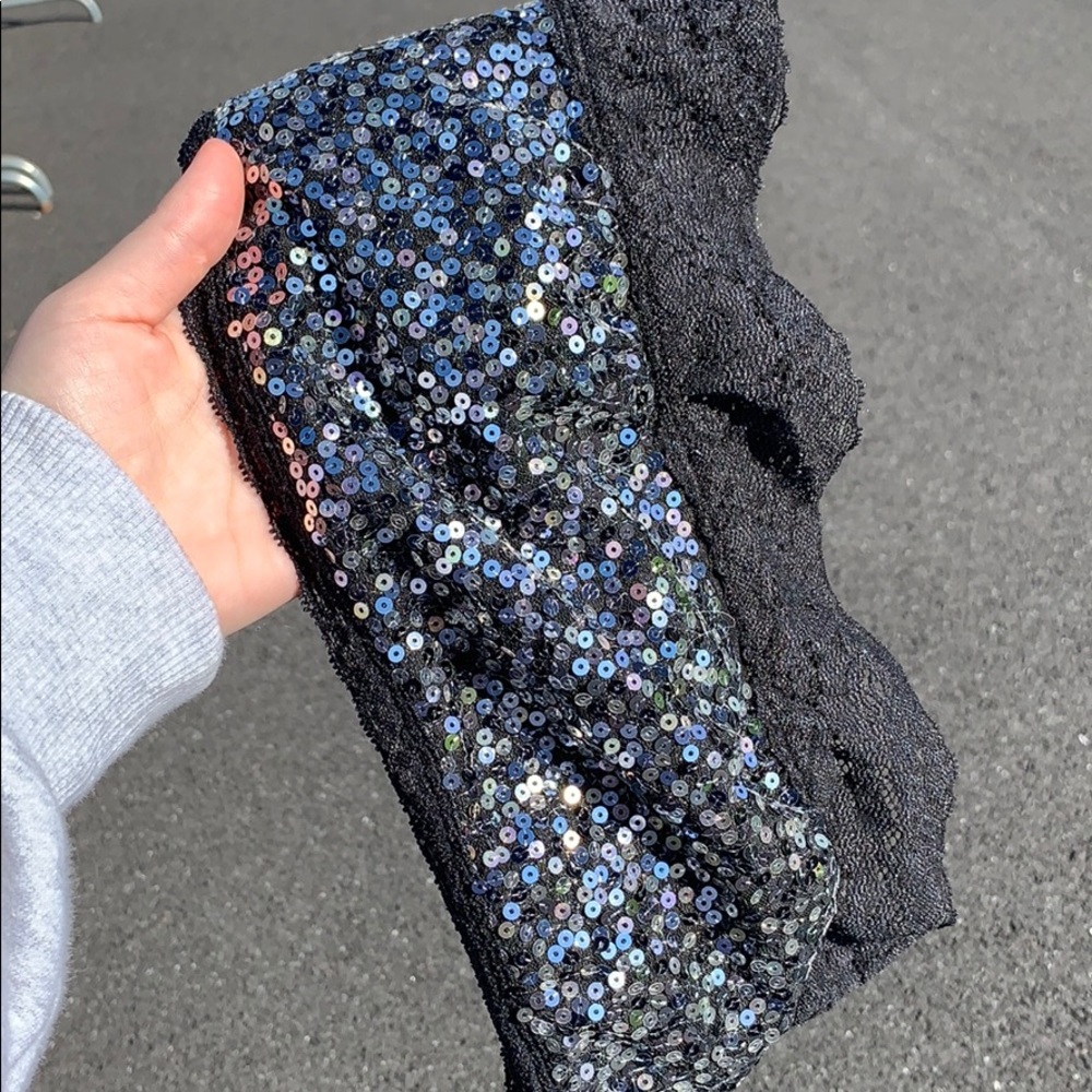 Glittery bando